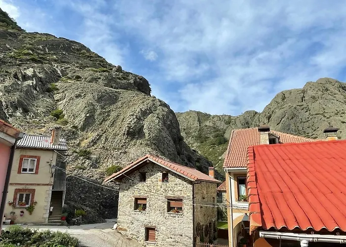 Moradas Portilla * Portilla de la Reina